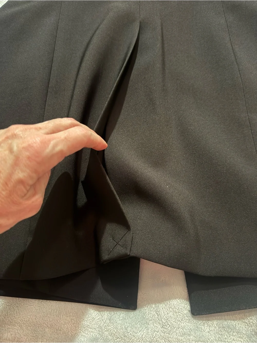 DKNY Black Single-Button Longline Blazer - Picture 9 of 9
